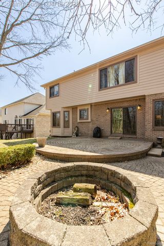 3472 Paramount Lane, Auburn Hills, MI 48326