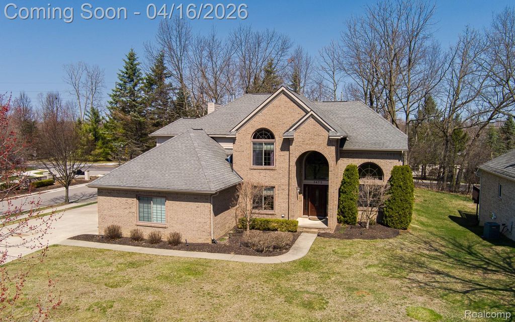 3472 Paramount Lane, Auburn Hills, MI 48326