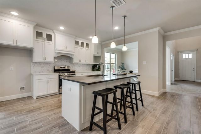 373 Braves Way, Lavon, TX 75166