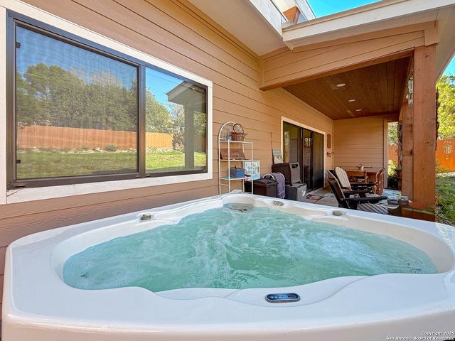 1151 Eastview, Canyon Lake, TX 78133