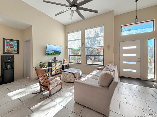 1151 Eastview, Canyon Lake, TX 78133