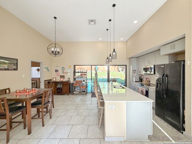 1151 Eastview, Canyon Lake, TX 78133