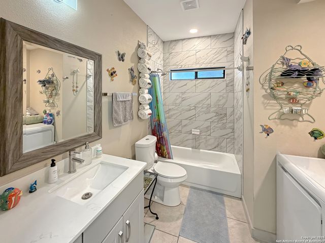 1151 Eastview, Canyon Lake, TX 78133