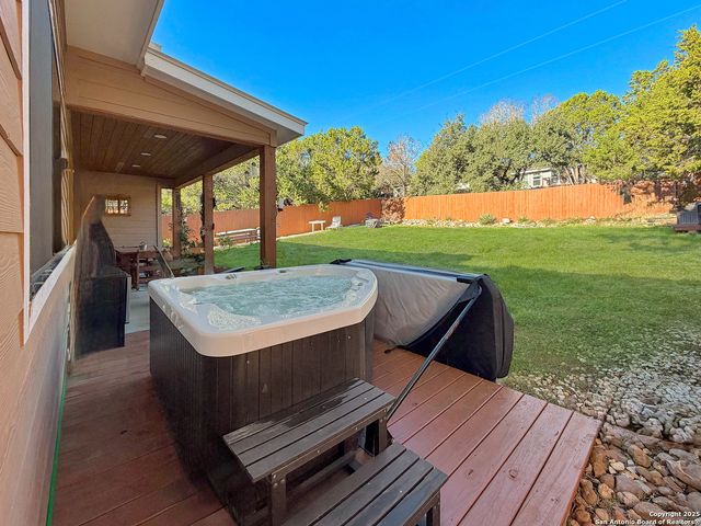 1151 Eastview, Canyon Lake, TX 78133