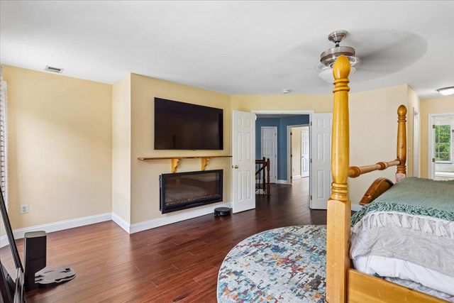 6859 COLONEL TAYLOR LN, Centreville, VA 20121