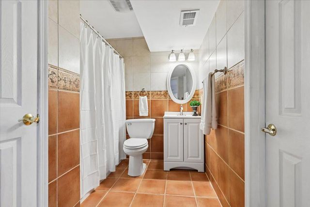 6859 COLONEL TAYLOR LN, Centreville, VA 20121