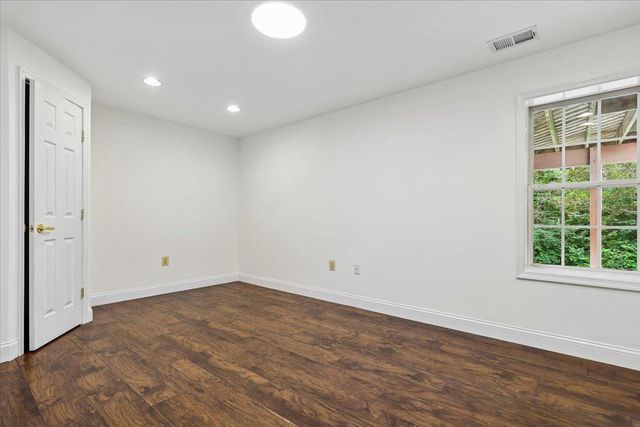 6859 COLONEL TAYLOR LN, Centreville, VA 20121