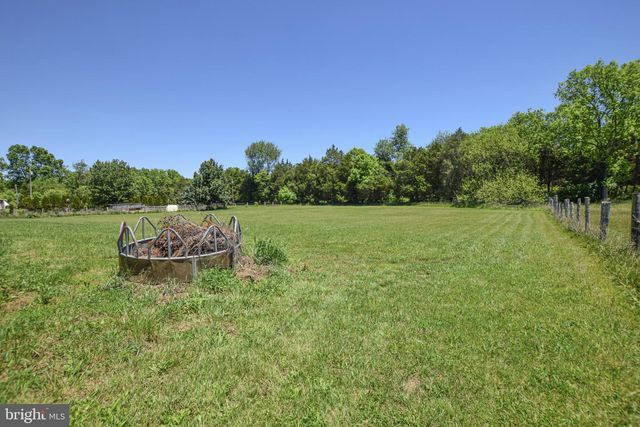 894 FILES CROSS RD, Martinsburg, WV 25404