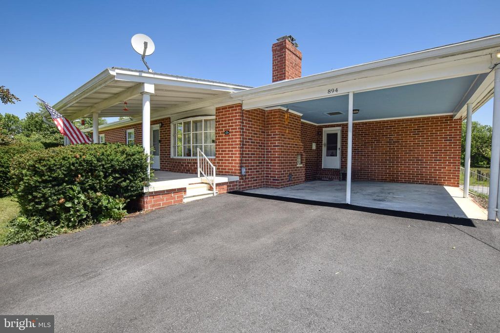 894 FILES CROSS RD, Martinsburg, WV 25404