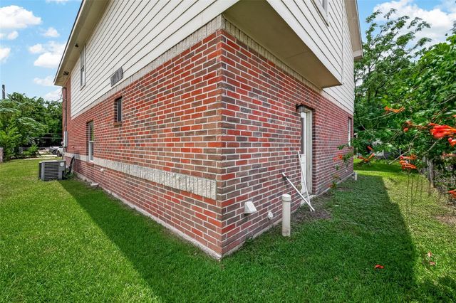 14633 Renault Street, Houston, TX 77015