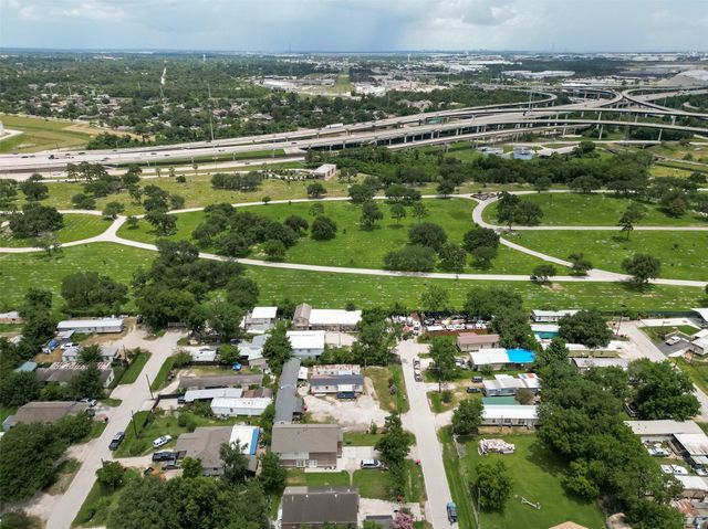 14633 Renault Street, Houston, TX 77015