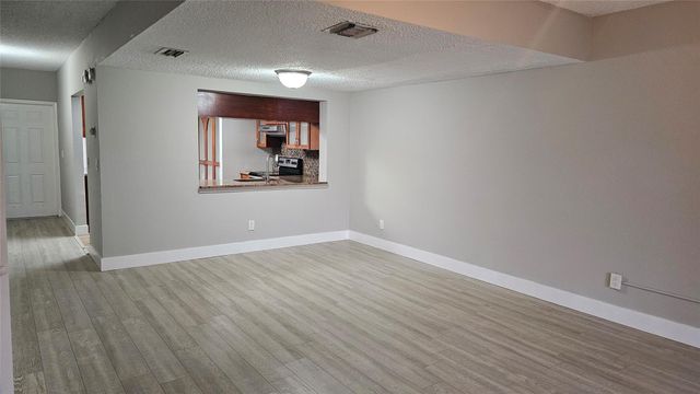 4644 NW 90th Avenue, Sunrise, FL 33351