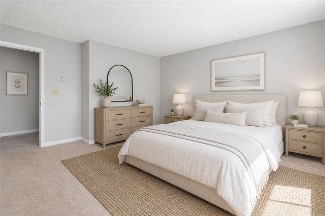 1 Willow Glen Circle 25, Warwick, RI 02889