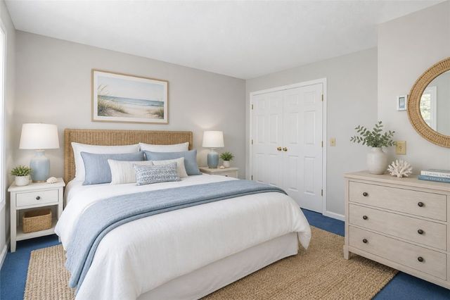 1 Willow Glen Circle 25, Warwick, RI 02889