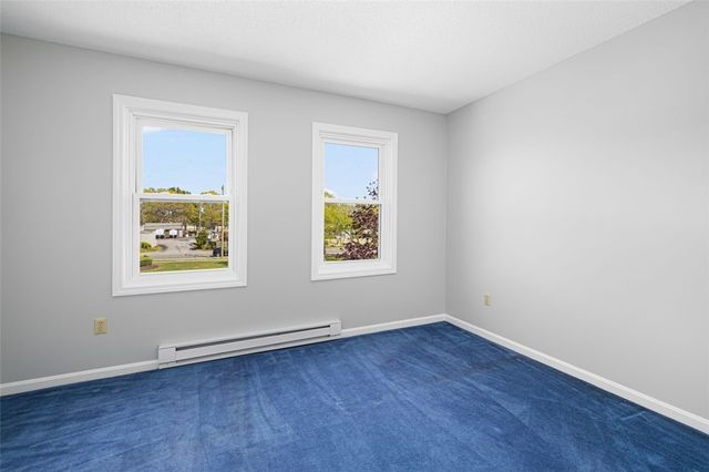 1 Willow Glen Circle 25, Warwick, RI 02889