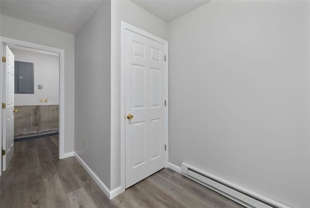 1 Willow Glen Circle 25, Warwick, RI 02889
