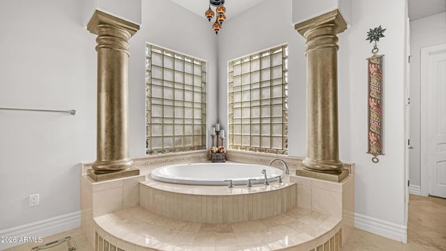 2538 E PAGE Court, Gilbert, AZ 85234