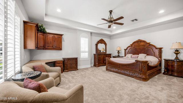 2538 E PAGE Court, Gilbert, AZ 85234