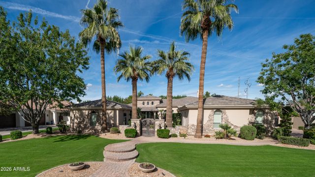 2538 E PAGE Court, Gilbert, AZ 85234