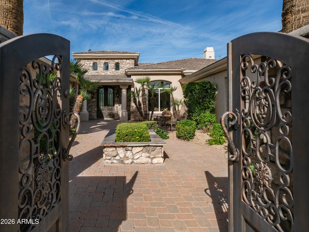 2538 E PAGE Court, Gilbert, AZ 85234