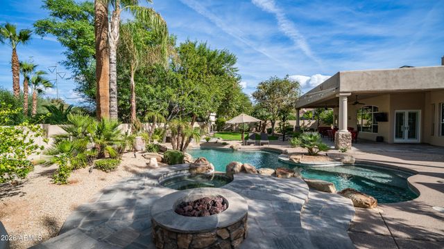 2538 E PAGE Court, Gilbert, AZ 85234