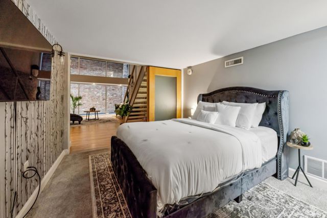 106 N High Street, 205, Columbus, OH 43215