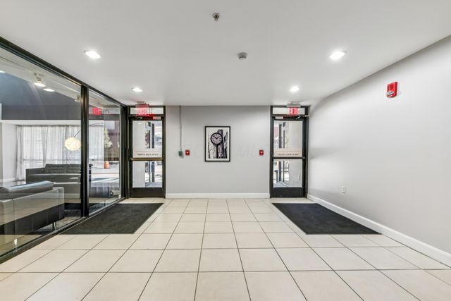 106 N High Street, 205, Columbus, OH 43215