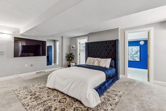 106 N High Street, 205, Columbus, OH 43215