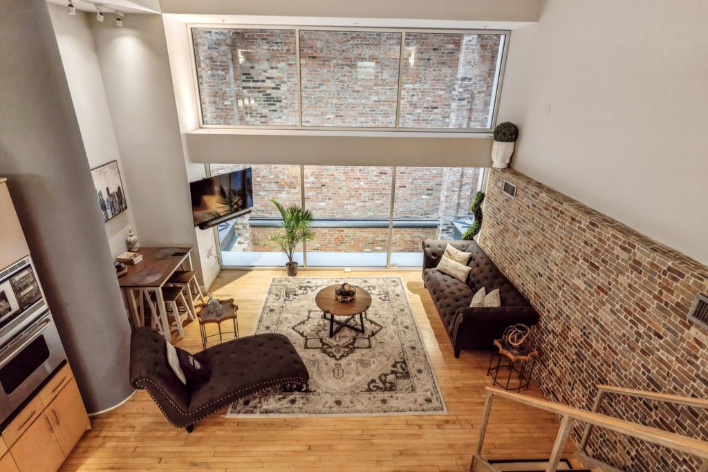 106 N High Street, 205, Columbus, OH 43215