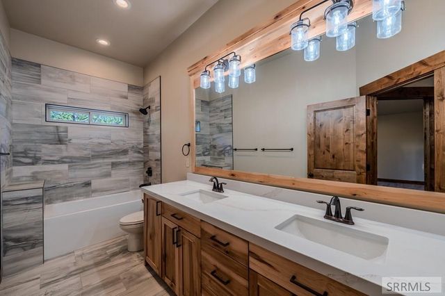 4460 Brody's Cove, Island Park, ID 83429