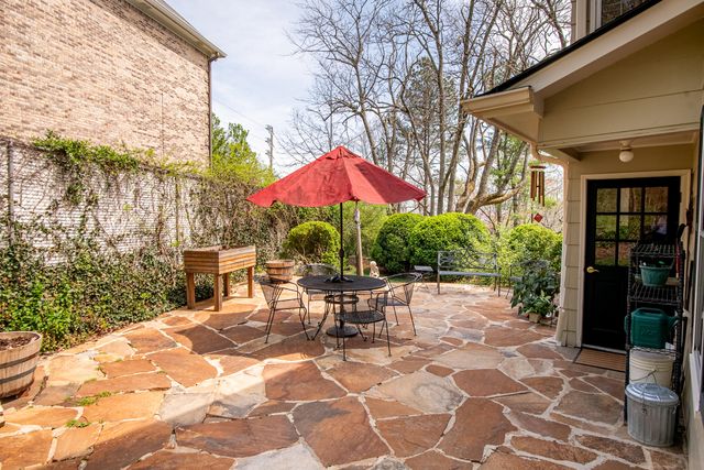 504 Fleetwood Drive, Lookout Mountain, TN 37350