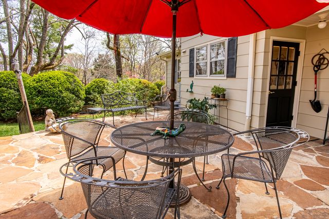 504 Fleetwood Drive, Lookout Mountain, TN 37350