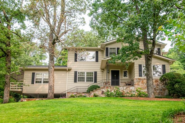 504 Fleetwood Drive, Lookout Mountain, TN 37350