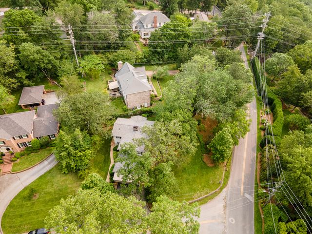 504 Fleetwood Drive, Lookout Mountain, TN 37350