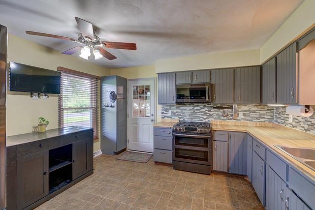 3731 Shiloh Road, Deforest, WI 53532