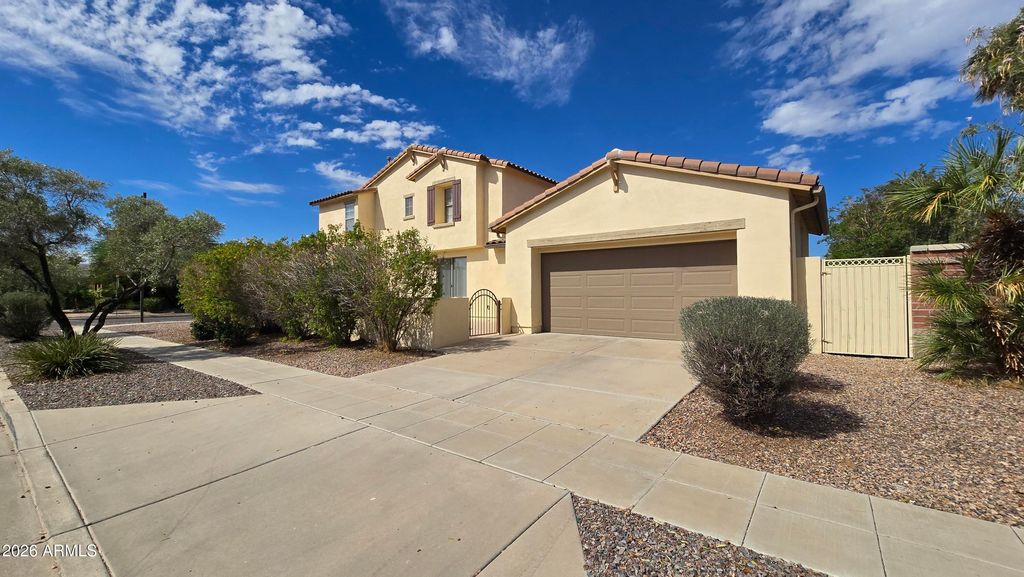 12785 N 151st Drive, Surprise, AZ 85379 — photo 2