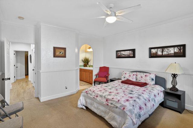 1832 N Vickie Street, Visalia, CA 93291