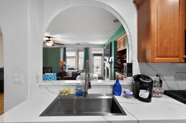 1832 N Vickie Street, Visalia, CA 93291