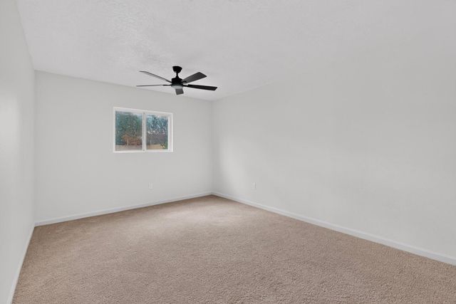 2712 Zickert Road NW, Albuquerque, NM 87104
