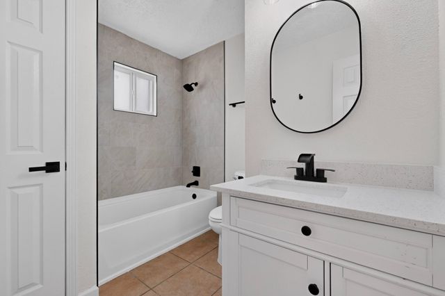 2712 Zickert Road NW, Albuquerque, NM 87104