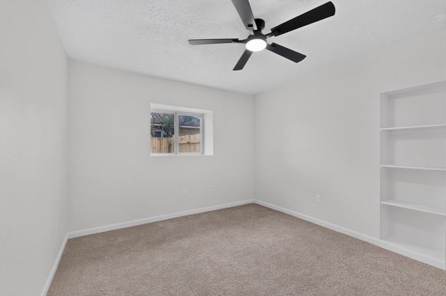2712 Zickert Road NW, Albuquerque, NM 87104