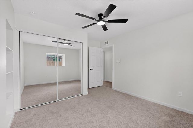 2712 Zickert Road NW, Albuquerque, NM 87104