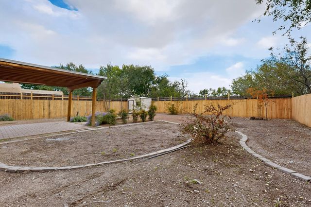 2712 Zickert Road NW, Albuquerque, NM 87104
