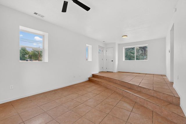 2712 Zickert Road NW, Albuquerque, NM 87104