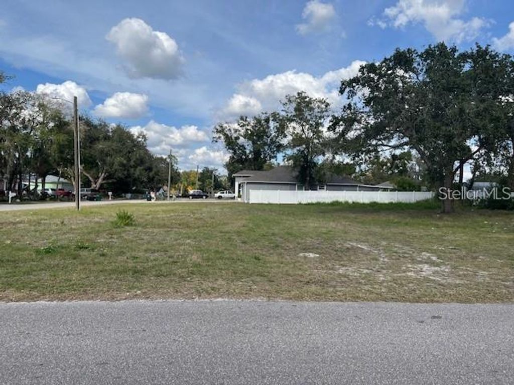 7502 N 40TH STREET, Tampa, FL 33604
