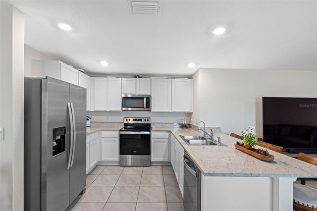 1676 HAZY SEA DRIVE, Plant City, FL 33565