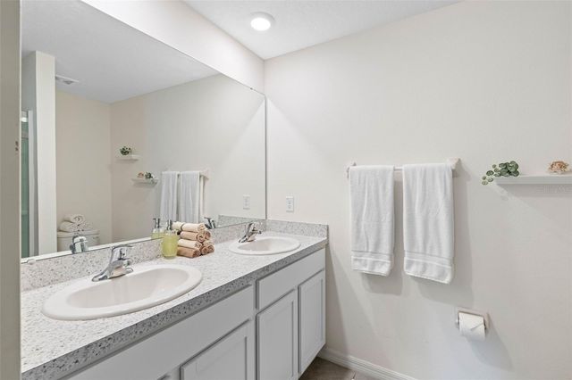 1676 HAZY SEA DRIVE, Plant City, FL 33565