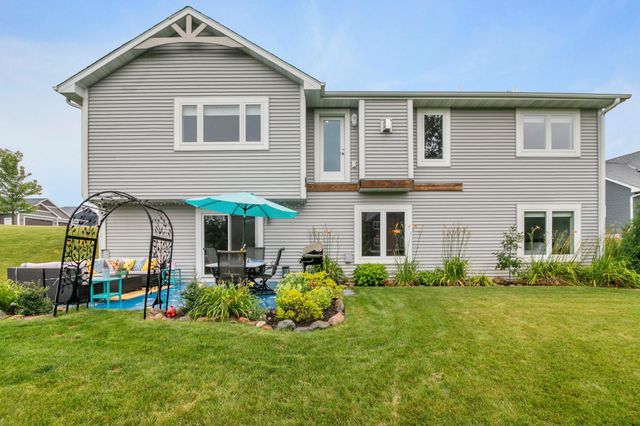 404 Westwood Drive, River Falls, WI 54022