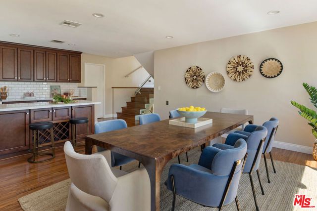 3751 Prestwick Drive, Los Angeles, CA 90027