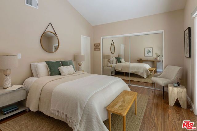 3751 Prestwick Drive, Los Angeles, CA 90027